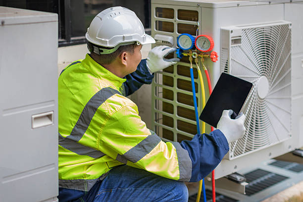 Professional Hvac technician working in Conover, NC
